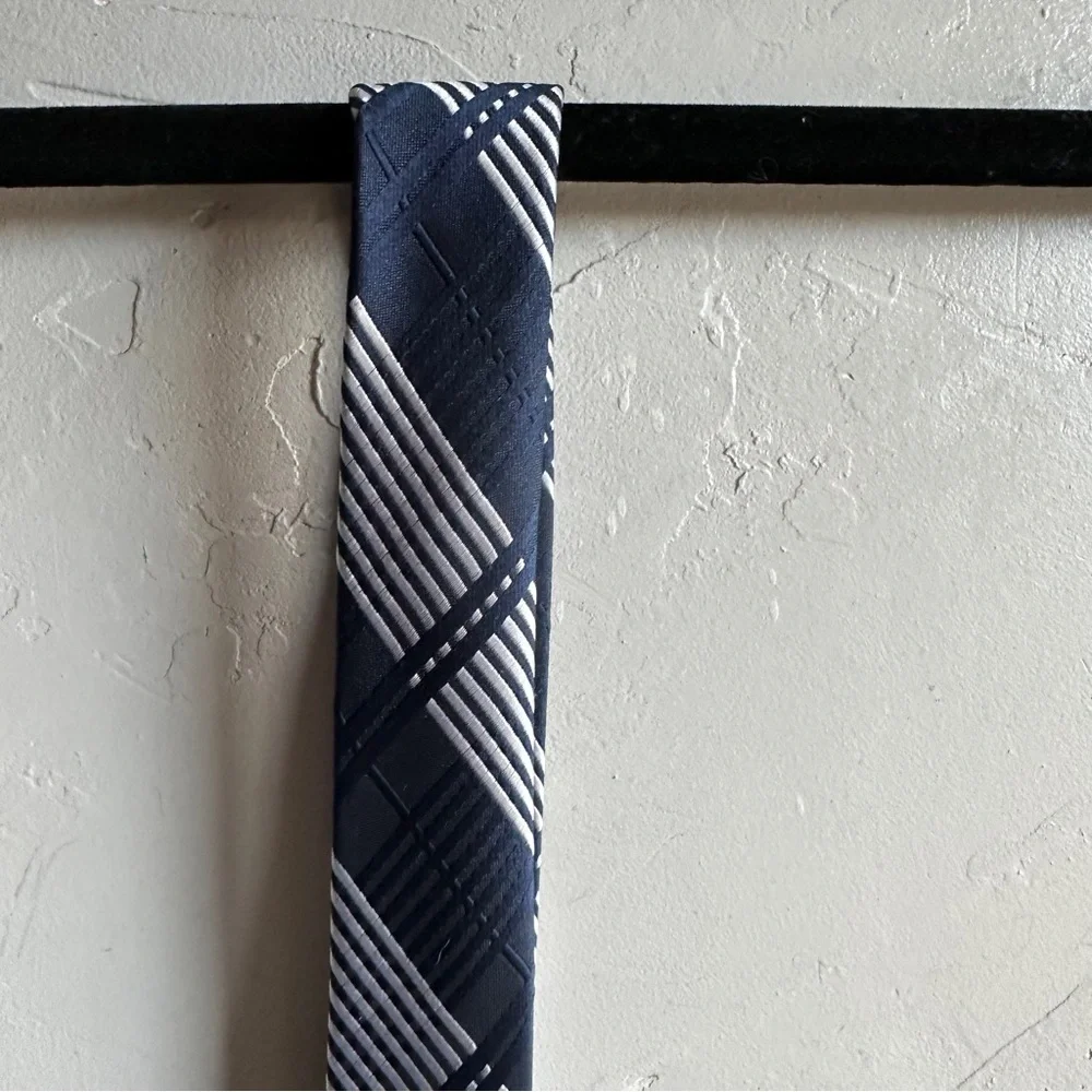 Dallas Cowboys NFL Necktie Navy Plaid Star Logo Football Preppy Fanwear